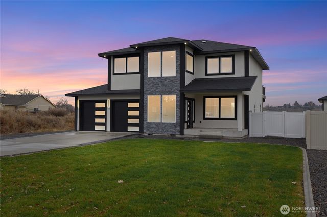 1515 W Lakeside Dr, Moses Lake, WA 98837