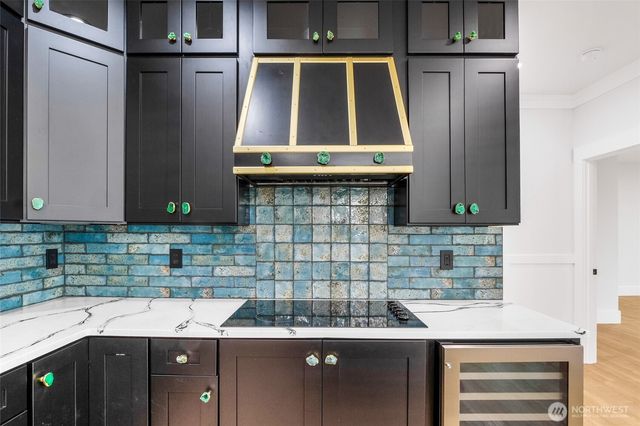 1515 W Lakeside Dr, Moses Lake, WA 98837