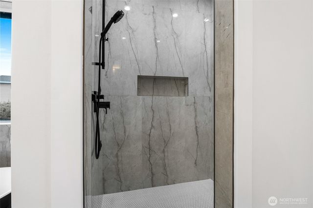 1515 W Lakeside Dr, Moses Lake, WA 98837