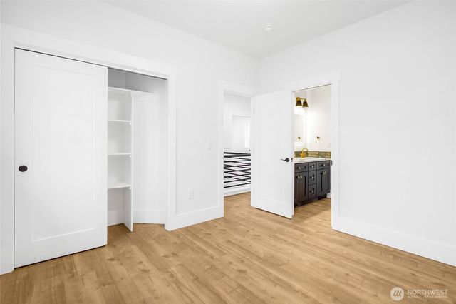 1515 W Lakeside Dr, Moses Lake, WA 98837