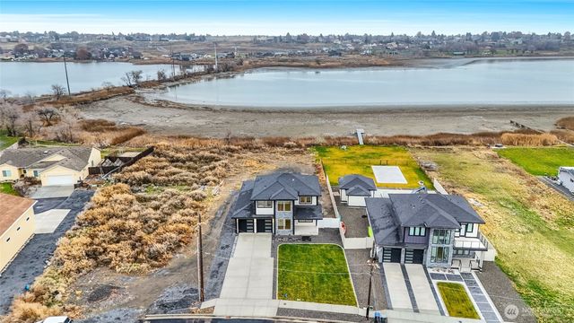 1515 W Lakeside Dr, Moses Lake, WA 98837