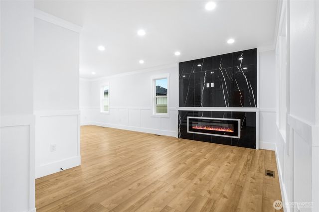 1515 W Lakeside Dr, Moses Lake, WA 98837