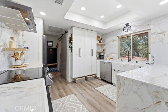 10658 Meadow Glen E, Escondido, CA 92026