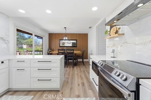 10658 Meadow Glen E, Escondido, CA 92026