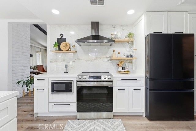 10658 Meadow Glen E, Escondido, CA 92026