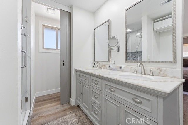 10658 Meadow Glen E, Escondido, CA 92026