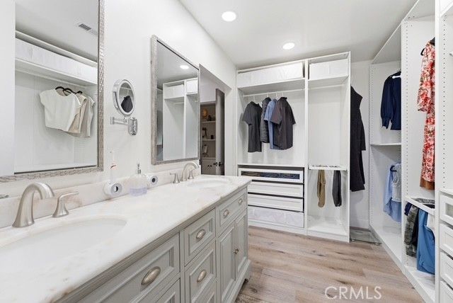 10658 Meadow Glen E, Escondido, CA 92026