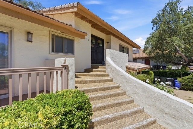 10658 Meadow Glen E, Escondido, CA 92026