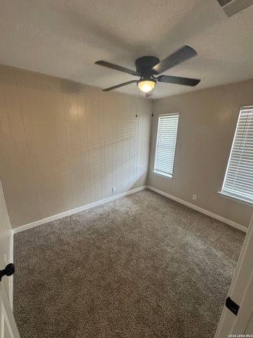 101 Avenue G Apt A, Converse, TX 78109