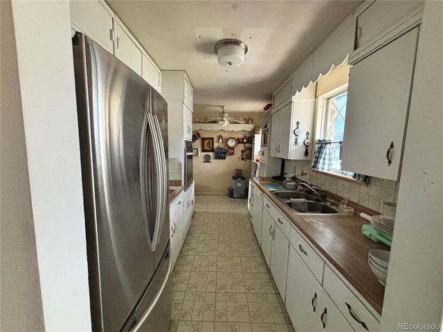7600 S Kit Carson Dr, Centennial, CO 80122