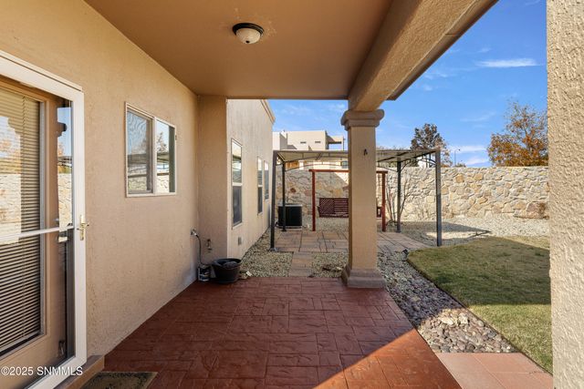 3053 Rio Arriza Loop, Las Cruces, NM 88012