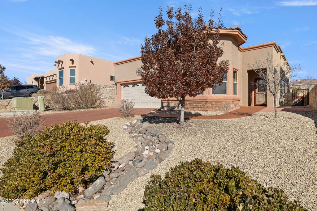 3053 Rio Arriza Loop, Las Cruces, NM 88012