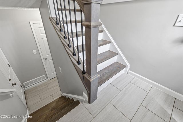12007 Halifax Dr, Louisville, KY 40245