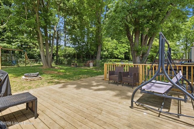 12007 Halifax Dr, Louisville, KY 40245