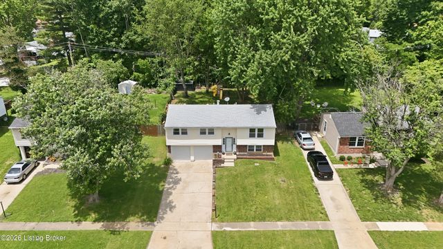 12007 Halifax Dr, Louisville, KY 40245