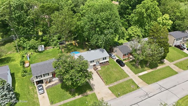 12007 Halifax Dr, Louisville, KY 40245