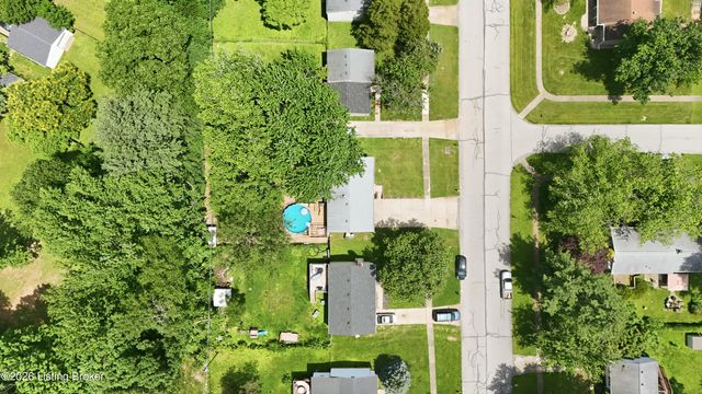 12007 Halifax Dr, Louisville, KY 40245