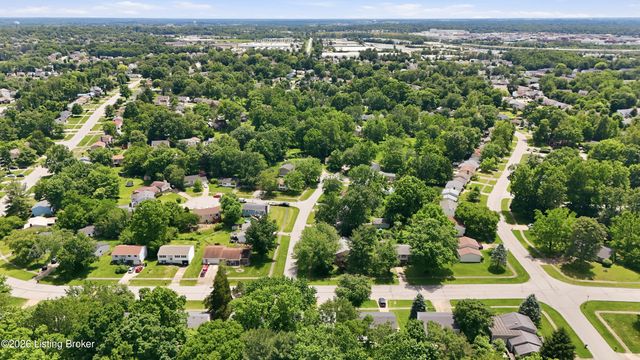 12007 Halifax Dr, Louisville, KY 40245