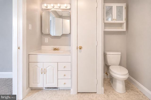 102 WOODLYNNE AVE, Pitman, NJ 08071