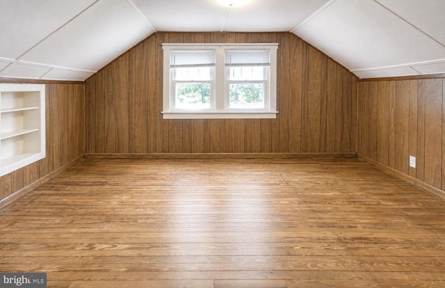 102 WOODLYNNE AVE, Pitman, NJ 08071