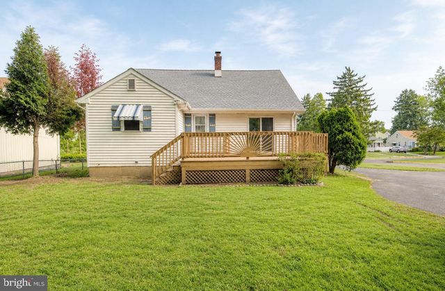 102 WOODLYNNE AVE, Pitman, NJ 08071