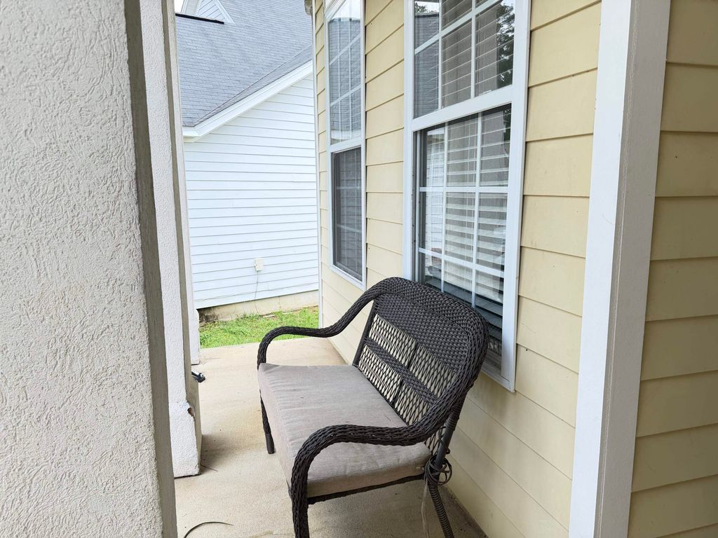 Image 2 of property listing at 2648 Heathrow Drive, Tallahassee, FL 32312