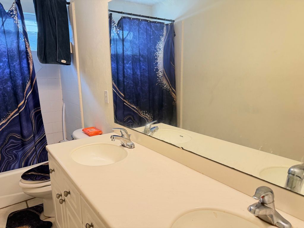 Image 21 of property listing at 2648 Heathrow Drive, Tallahassee, FL 32312