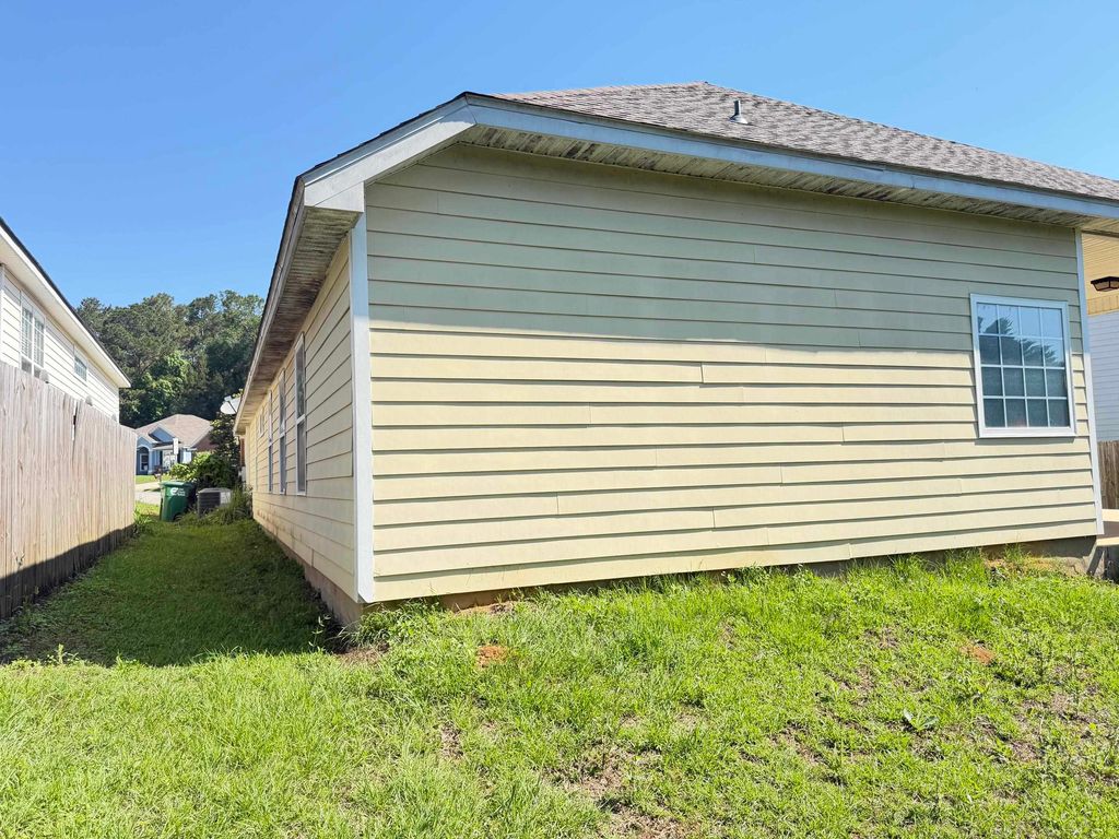 Image 34 of property listing at 2648 Heathrow Drive, Tallahassee, FL 32312