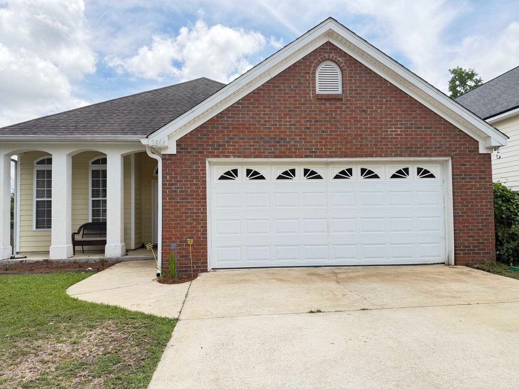 Image 35 of property listing at 2648 Heathrow Drive, Tallahassee, FL 32312