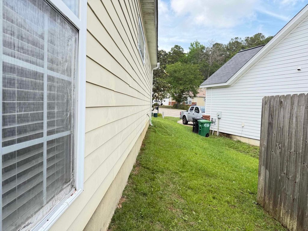 Image 5 of property listing at 2648 Heathrow Drive, Tallahassee, FL 32312