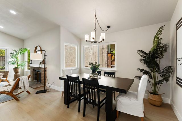 223 River Run Cir, Sacramento, CA 95833