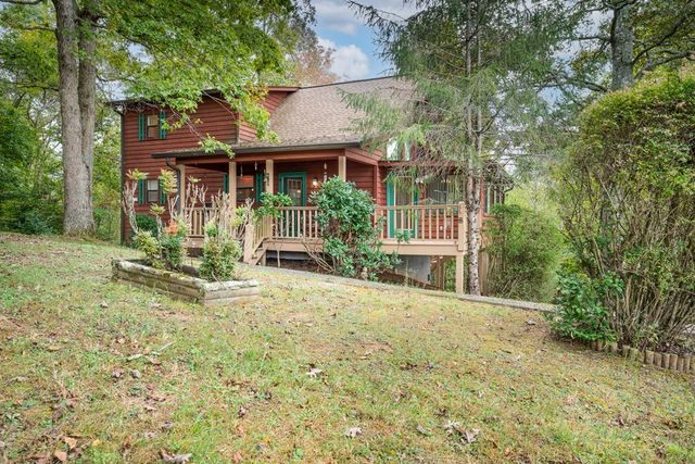 1544 Country Walk, Murphy, NC 28906