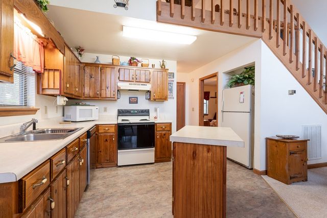 1544 Country Walk, Murphy, NC 28906