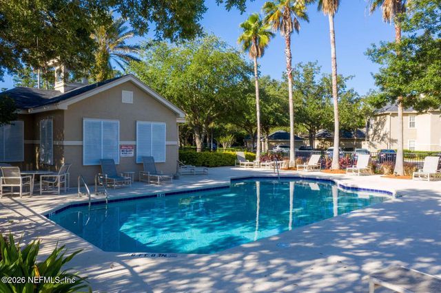 1655 THE GREENS Way 3224, Jacksonville Beach, FL 32250