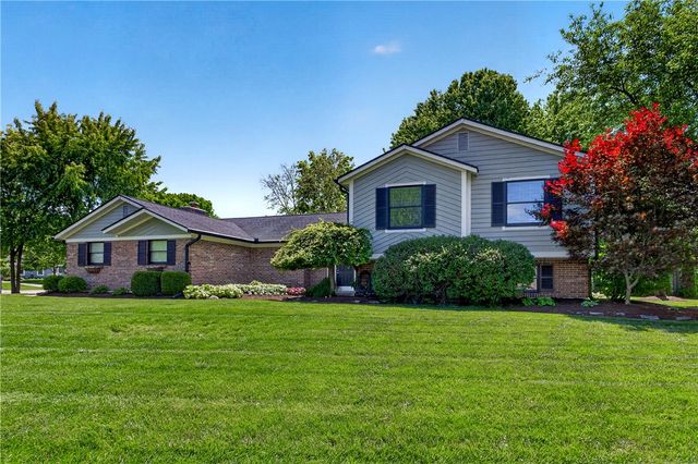 9701 Wax Wing Point, Washington Twp, OH 45458