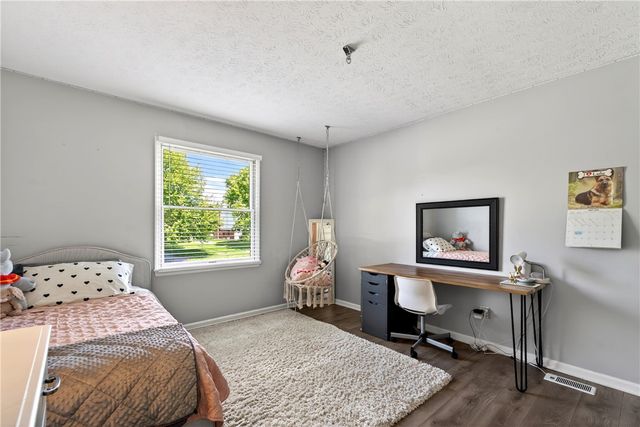 9701 Wax Wing Point, Washington Twp, OH 45458