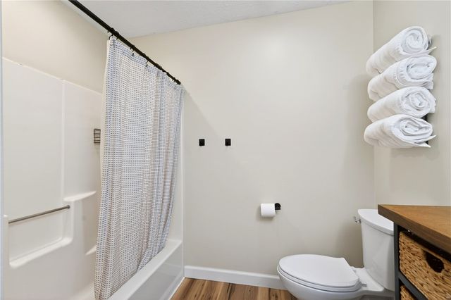 9701 Wax Wing Point, Washington Twp, OH 45458