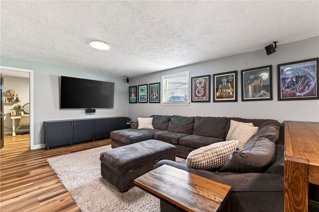 9701 Wax Wing Point, Washington Twp, OH 45458