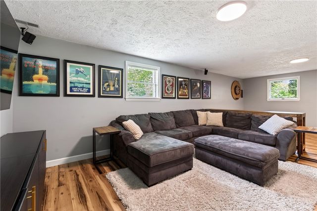 9701 Wax Wing Point, Washington Twp, OH 45458