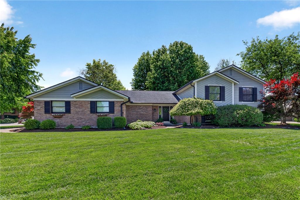 9701 Wax Wing Point, Washington Twp, OH 45458
