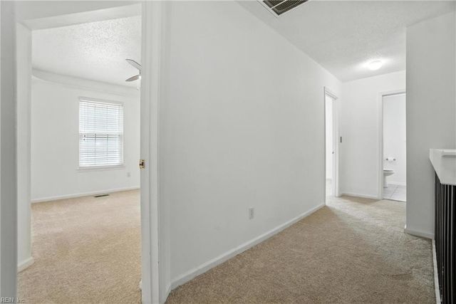 4825 Haymarket DR, Virginia Beach, VA 23462