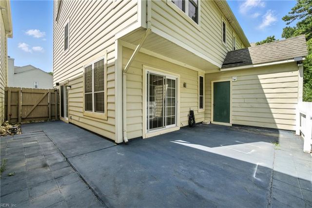 4825 Haymarket DR, Virginia Beach, VA 23462