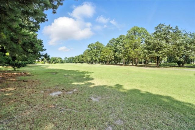 4825 Haymarket DR, Virginia Beach, VA 23462