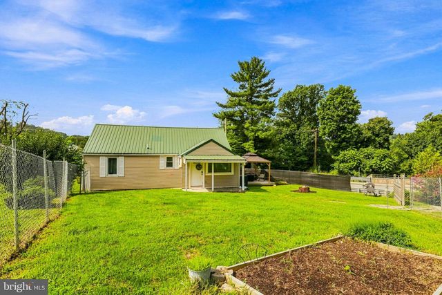 1405 ANDMORE ST, Morgantown, WV 26505