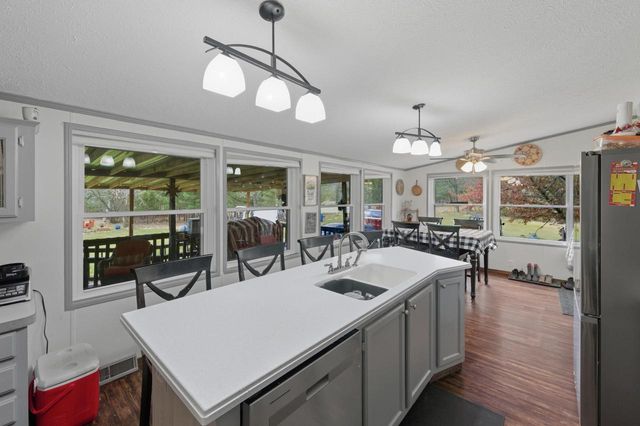 361 Elk AVENUE, Oxford, WI 53952