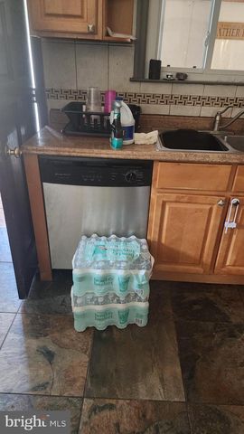 342 S ORCHARD RD, Vineland, NJ 08360