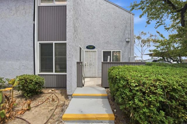 6333 College Grove Way 7107, San Diego, CA 92115