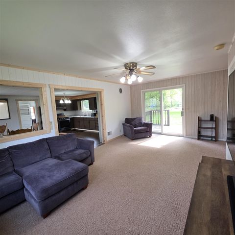 7274 N Oceana Drive, Hart, MI 49420