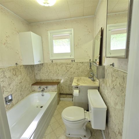 7274 N Oceana Drive, Hart, MI 49420