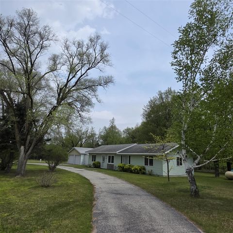 7274 N Oceana Drive, Hart, MI 49420